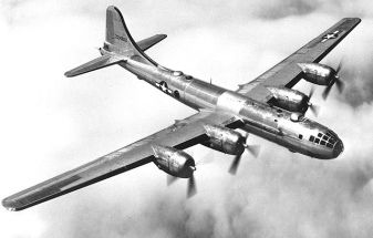 Un B-29 Superfortress en vuelo.